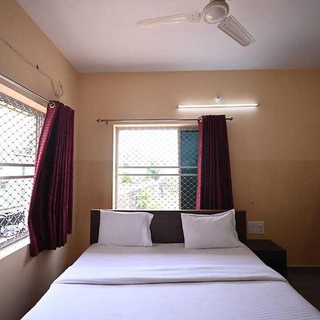 Oyo Flagship Hotel New Moon Inn Puri Exterior foto