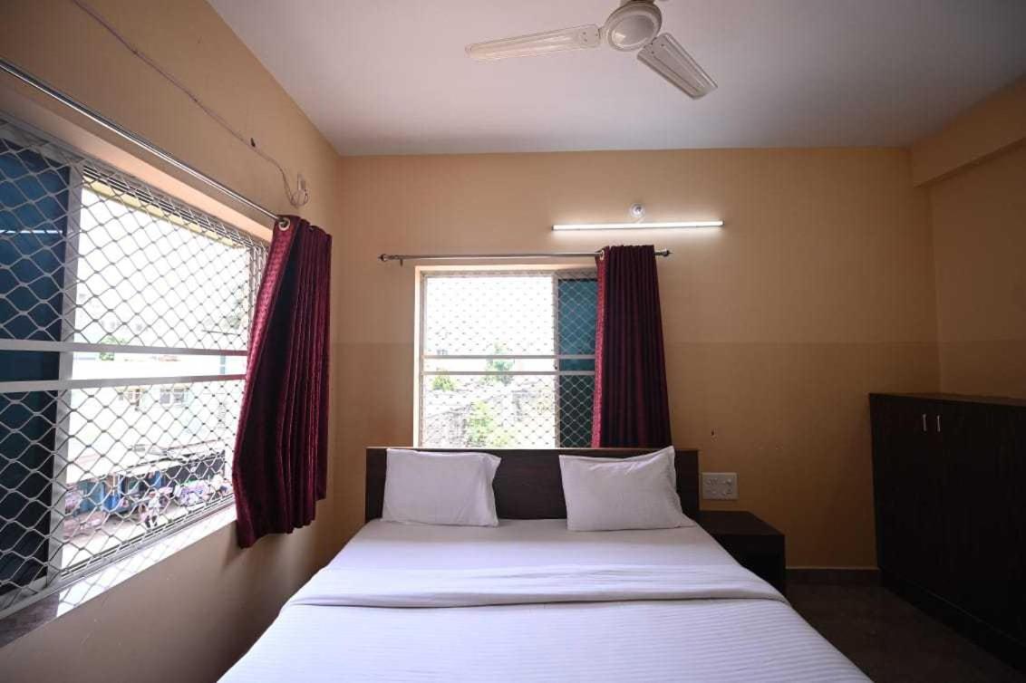 Oyo Flagship Hotel New Moon Inn Puri Exterior foto